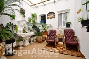 ¡MONCOFAR CENTRO! PRECIOSO Y AMPLIO EN RESIDENCIAL CON PISCINA Y GARAJE photo 0