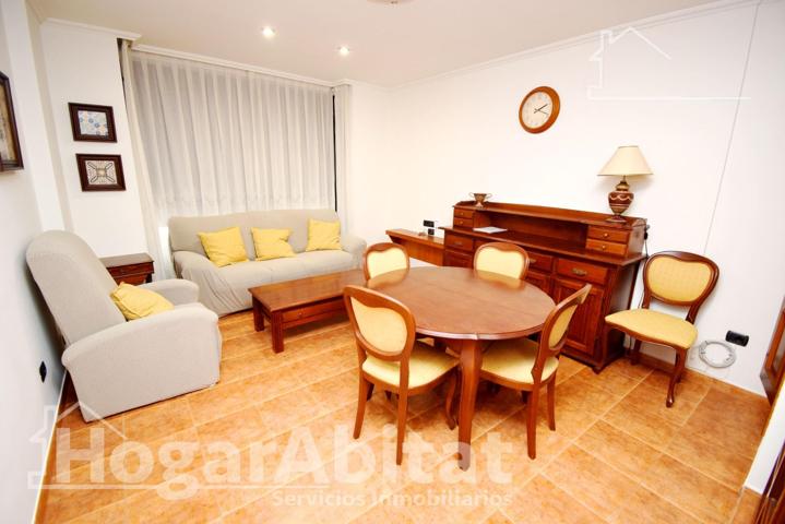 ¡Sensación de amplitud a todas horas! AMPLIA CASA CON GARAJE Y TERRAZA, EN PLENO CENTRO photo 0