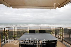 ¡PRIMERA LÍNEA DE PLAYA! IMPECABLE EN RESIDENCIAL CON PISCINA photo 0