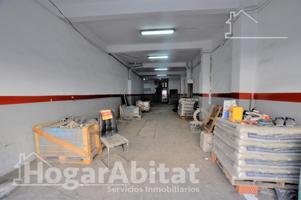 LOCAL COMERCIAL CON PATIO EN AV. PEREZ GALDOS photo 0
