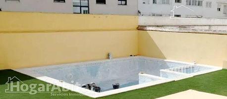 MUY AMPLIO CON PISCINA, GARAJE Y TRASTERO photo 0