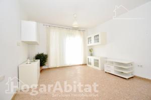 EXTERIOR Y ACOGEDOR CON GARAJE Y TERRAZA CERCA DE LA AV RIBESALBES photo 0