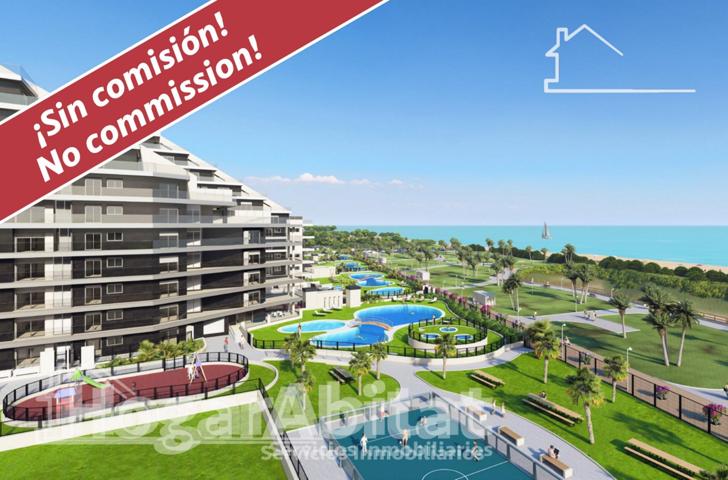 VIVIENDA DE LUJO TOTALMENTE NUEVO CON GARAJE Y PISCINA EN LA PRIMERA LINEA DE LA PLAYA photo 0