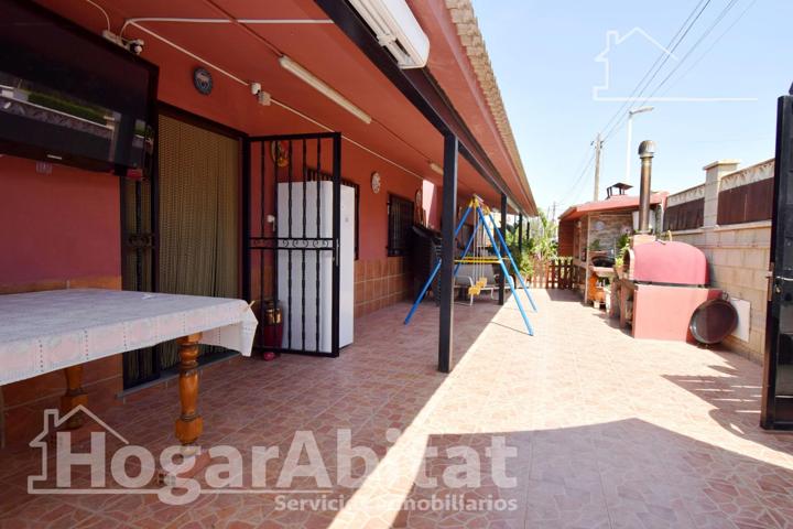 ¡CHALET ESPECTACULAR! AMPLIO Y LUMINOSO CON TERRAZA Y PISCINA photo 0