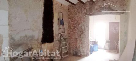 ¡OPORTUNIDAD DE INVERSIÓN! CASA AMPLIA Y ECONÓMICA PARA REFORMAR CON TERRAZA photo 0