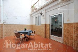 MUY AMPLIO CON TERRAZA Y GARAJE photo 0
