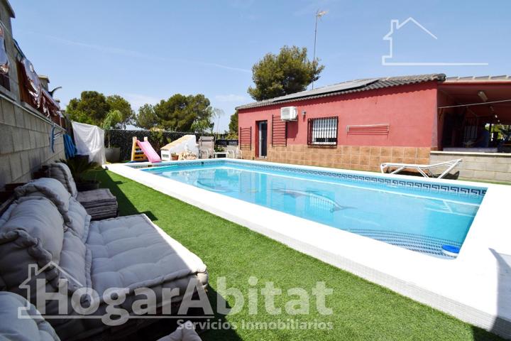 ¡CHALET ESPECTACULAR! AMPLIO Y LUMINOSO CON TERRAZA Y PISCINA photo 0