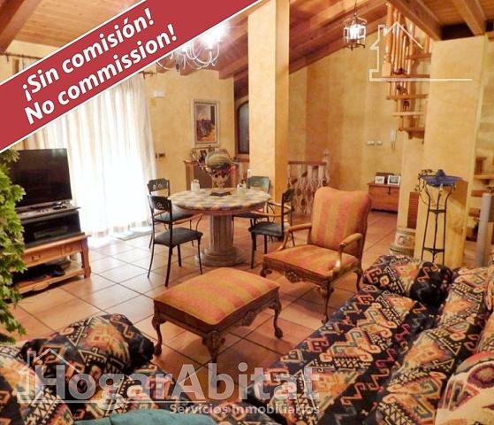 ¡CASA ESPECTACULAR! AMPLIA Y LUMINOSA CON BALCÓN Y TERRAZA photo 0