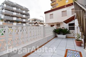 REFORMADO CON TERRAZA Y GARAJE JUNTO A LA PLAYA photo 0