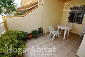 ¡GRAN OPORTUNIDAD! ACOGEDOR Y MUY BONITO CON TERRAZA Y GARAJE JUNTO A LA PLAYA photo 0