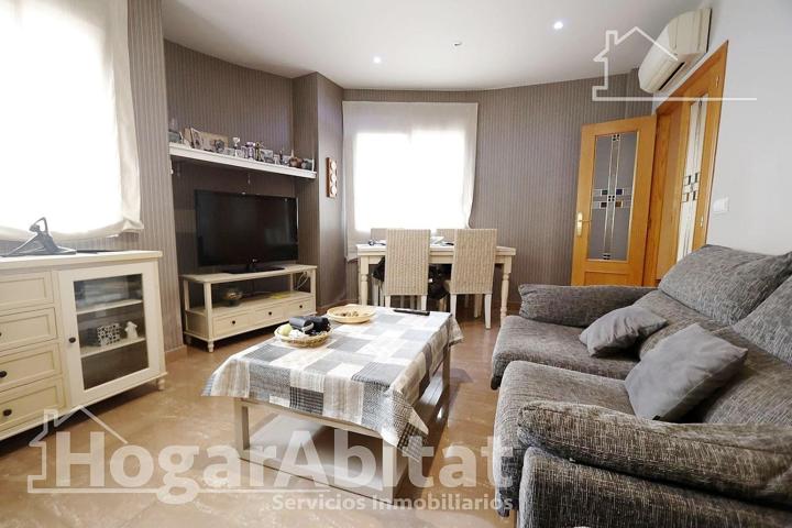 ¡MAGNÍFICA VIVIENDA! ESQUINERA, AMPLIA Y LUMINOSA CON GARAJE Y TERRAZA photo 0