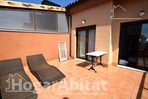 PRECIOSO ADOSADO EN RESIDENCIAL CON GARAJE, PISCINA, TERRAZA, Y TRASTERO photo 0