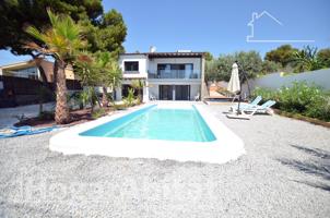 PRECIOSO CHALET REFORMADO CON PISCINA, GARAJE Y DOS TERRAZAS photo 0