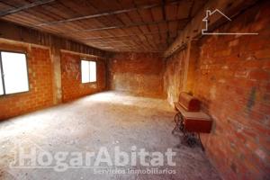¡OPORTUNIDAD DE INVERSIÓN! CASA AMPLIA Y ESQUINERA PARA REFORMAR photo 0