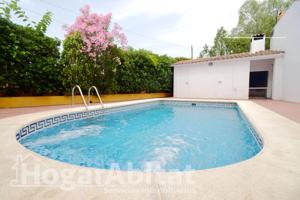¡CHALET ESPECTACULAR! AMPLIO Y LUMINOSO CON PISCINA PRIVADA Y TERRAZA photo 0