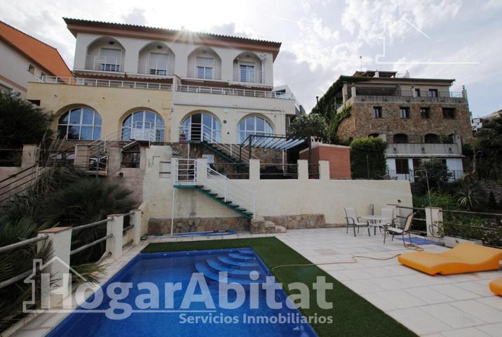CHALET CON PISCINA, GARAJE, TERRAZA Y BARBACOA photo 0