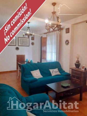 ¡OPORTUNIDAD! ESPACIOSA CASA CON TERRAZA Y GARAJE photo 0