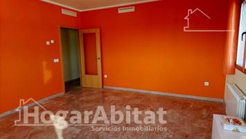 ¡OPORTUNIDAD DE INVERSIÓN! MUY AMPLIO CON GARAJE Y TRASTERO photo 0
