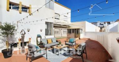 ¡CERCA DE LA PLAYA! MUY AMPLIO CON TERRAZA photo 0
