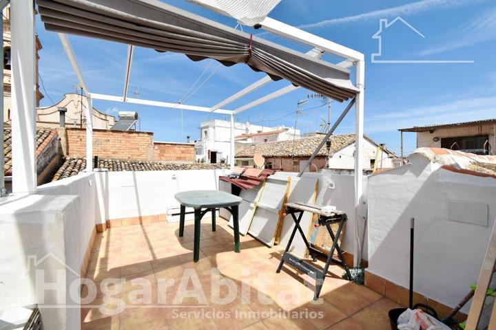 CASA REFORMADA CON TERRAZA EN EL CENTRO photo 0