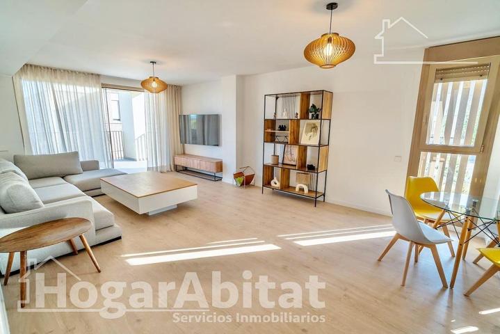 ¡TOTALMENTE NUEVO! LUMINOSO EN RESIDENCIAL CON GARAJE Y PISCINA photo 0
