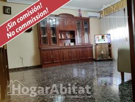 CASA CON GARAJE, DOS TERRAZAS Y BALCÓN photo 0