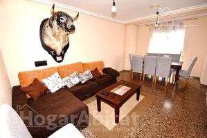 SEMINUEVO CON GARAJE, TERRAZA Y TRASTERO photo 0