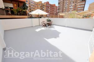 MUY LUMINOSO CON ESPECTACULAR TERRAZA Y BALCÓN JUNTO AV BLASCO IBAÑEZ photo 0