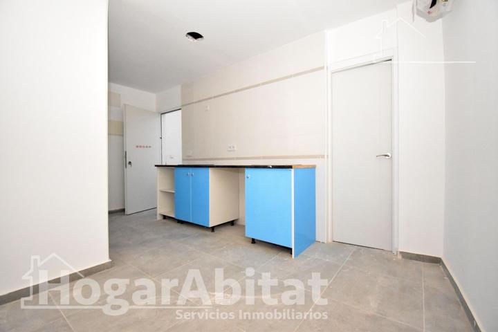 MUY ACOGEDOR Y TOTALMENTE NUEVO A ESTRENAR EN PLENO CENTRO photo 0