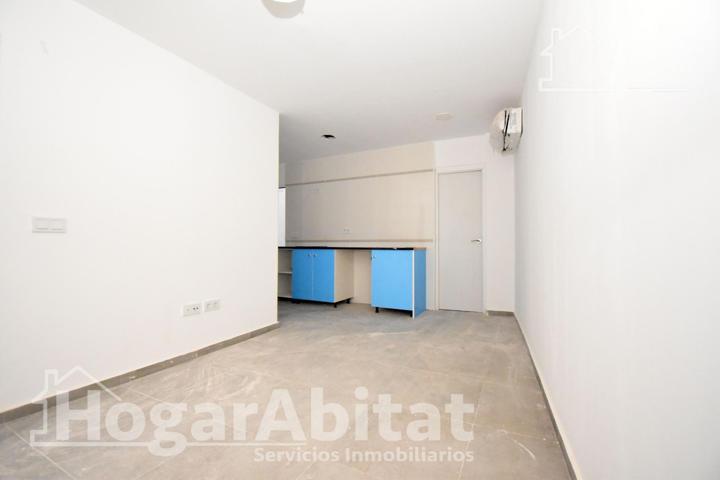 MUY ACOGEDOR Y TOTALMENTE NUEVO A ESTRENAR EN PLENO CENTRO photo 0