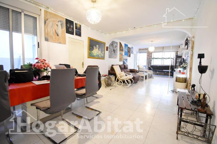 MUY AMPLIO CON 5 DORMITORIOS Y TERRAZA EN CENTRO photo 0