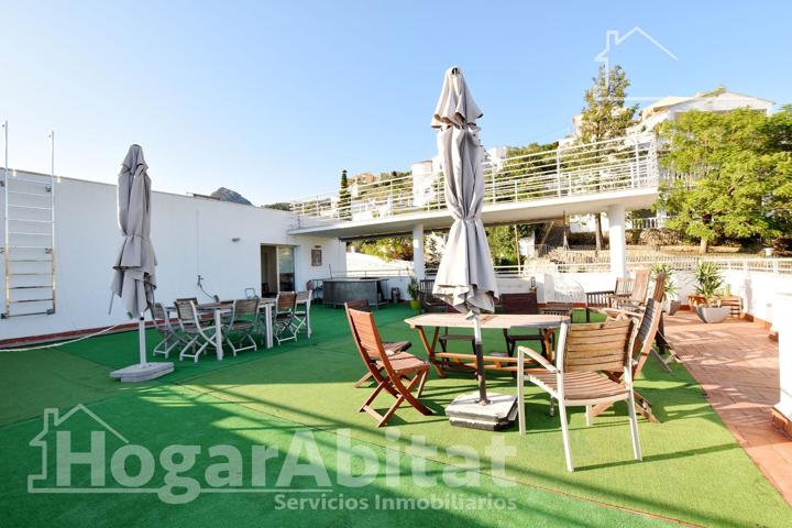 ESPECTACULAR CHALET CON SAUNA, PISCINA, GARAJE Y BONITAS VISTAS photo 0