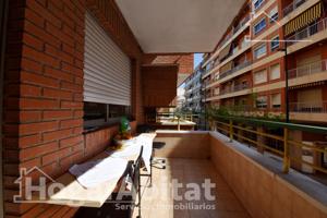 AMPLIO CON BALCÓN Y DOS PATIOS JUNTO PS LES GERMANIAS photo 0