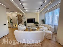 ¡ESPECTACULAR! AMPLIO, MODERNO Y REFORMADO CON TERRAZA, CERCA DEL PUERTO photo 0