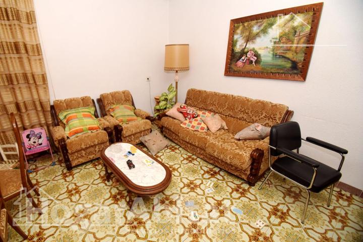 GRAN CASA CON TERRAZA Y TRASTERO photo 0