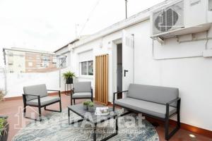 ¡MAGNÍFICA VIVIENDA! ESQUINERA, AMPLIA Y LUMINOSA CON GARAJE Y TERRAZA photo 0