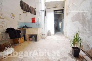 ¡OPORTUNIDAD DE INVERSIÓN! CASA EN EL CENTRO, MUY ECONOMICA PARA HACER A TU GUSTO photo 0