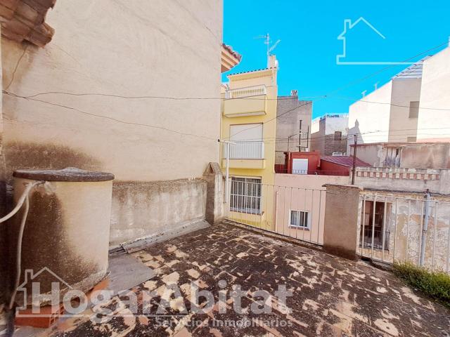 GRAN CASA ECONÓMICA PARA REFORMAR CON GARAJE Y TERRAZA photo 0
