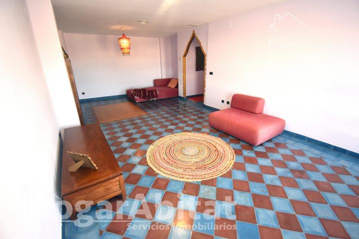 SEMINUEVO, AMPLIO Y CON TERRAZA photo 0