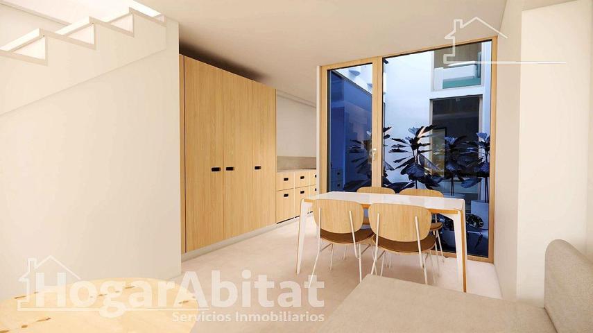 ¡EN PLENO CENTRO! PRECIOSO ADOSADO A ESTRENAR, IMPECABLE Y LUMINOSO photo 0