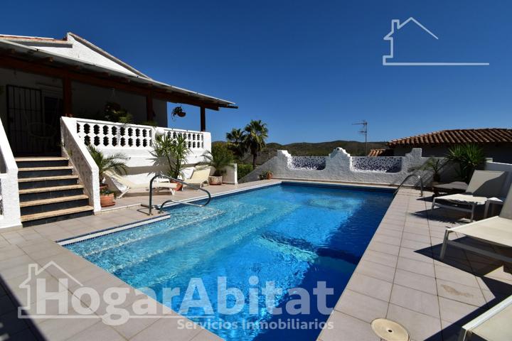 ¡CHALET TOTALMENTE REFORMADO! AMPLIO CON 4 VIVIENDAS INDEPENDIENTES Y PISCINA PRIVADA photo 0