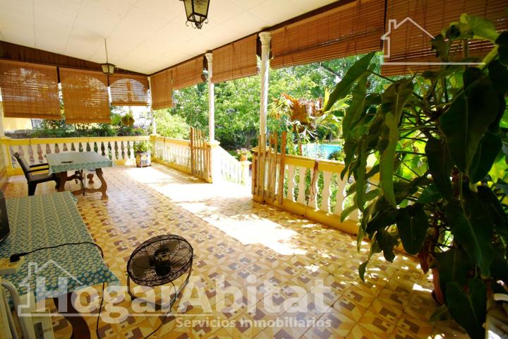 ¡ESPLÉNDIDO CHALET! CON AMPLIA CASA DE CAMPO, PISCINA PRIVADA Y PARCELA photo 0