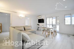 ¡PRIMERA LÍNEA DE PLAYA! REFORMADO EN RESIDENCIAL CON PISCINA Y TERRAZA photo 0