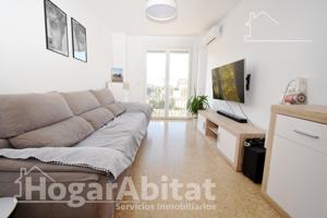 SEMINUEVO Y AMPLIO CON DOS BALCONES Y ASCENSOR photo 0