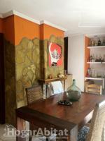 AMPLIO, ESQUINERO Y LUMINOSO CON GARAJE photo 0