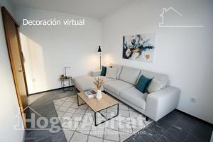 ¡OPORTUNIDAD DE INVERSIÓN! CASA SEMIREFORMADA CON TERRAZA photo 0