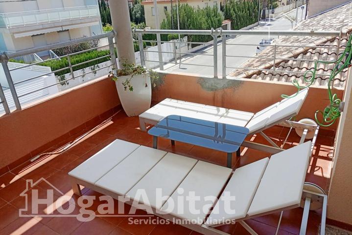 PRECIOSO ADOSADO CON 4 TERRAZAS, PISCINA Y GARAJE CERCA DE LA PLAYA photo 0