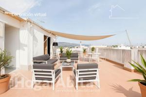 ¡CASA ESPECTACULAR! AMPLIA Y LUMINOSA CON TERRAZA Y BALCÓN, EN EL CENTRO photo 0