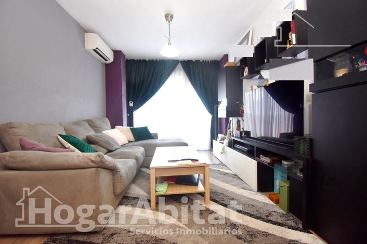 MUY AMPLIO CON ASCENSOR Y TRASTERO photo 0