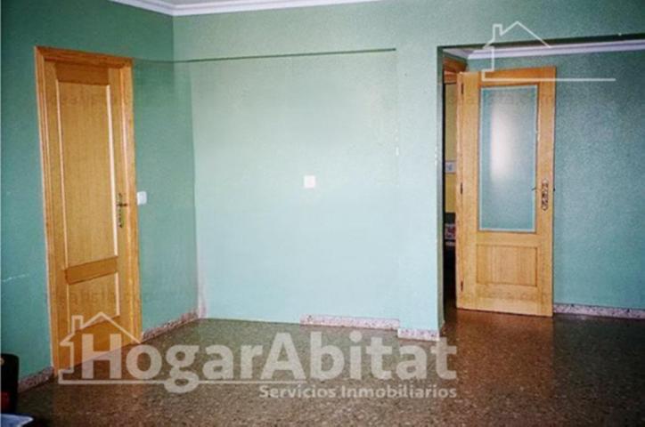 ¡EN PLENO CENTRO! AMPLIO Y LUMINOSO CON TERRAZA photo 0